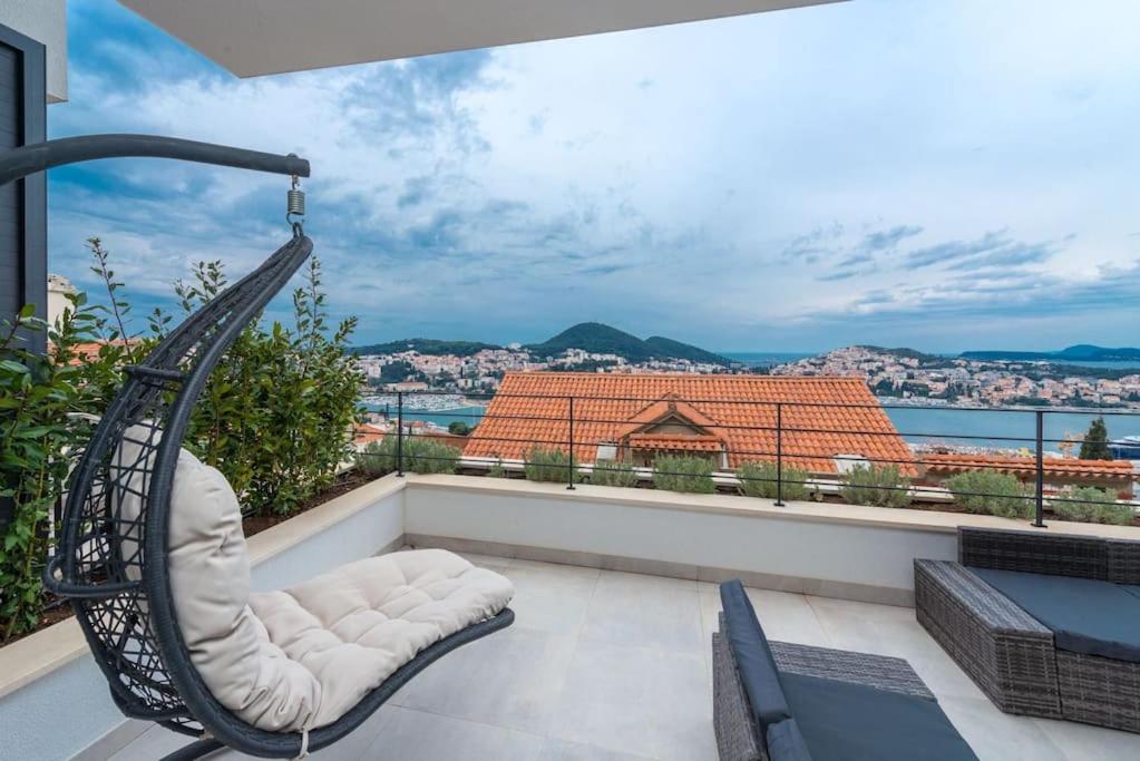 Walking Distance Old Town 120M2,Garden,View,Garage Apartment Dubrovnik Luaran gambar