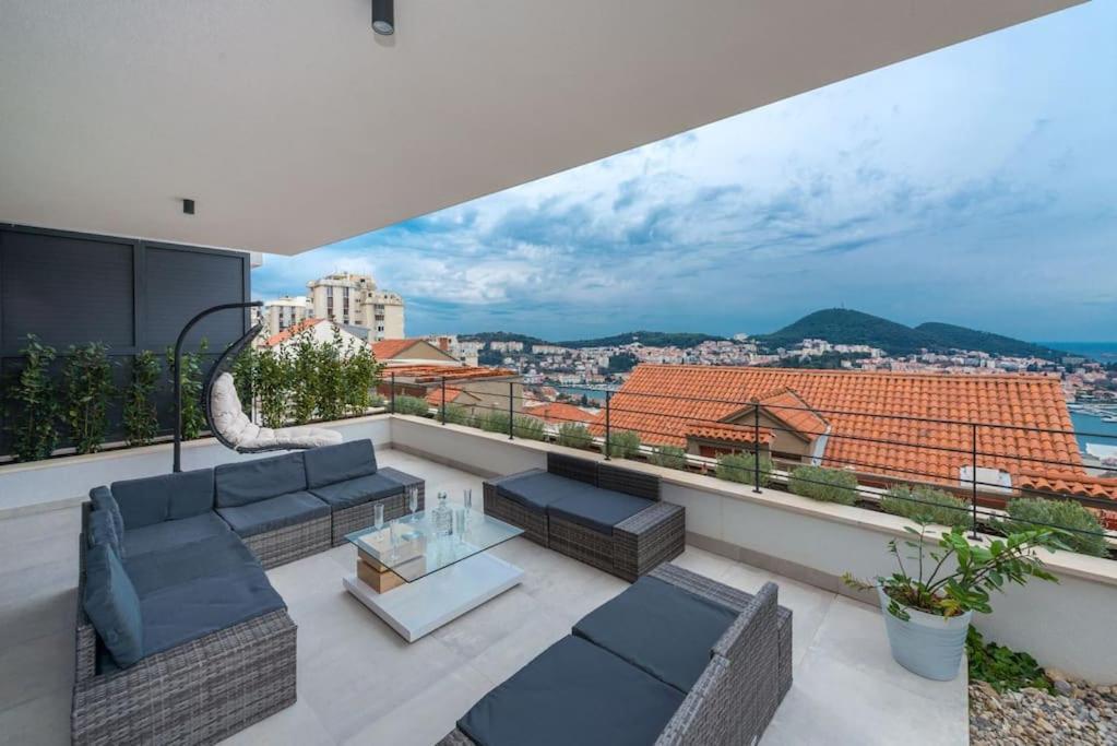 Walking Distance Old Town 120M2,Garden,View,Garage Apartment Dubrovnik Luaran gambar