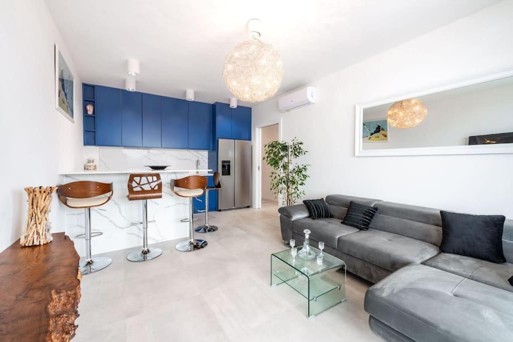 Walking Distance Old Town 120M2,Garden,View,Garage Apartment Dubrovnik Luaran gambar