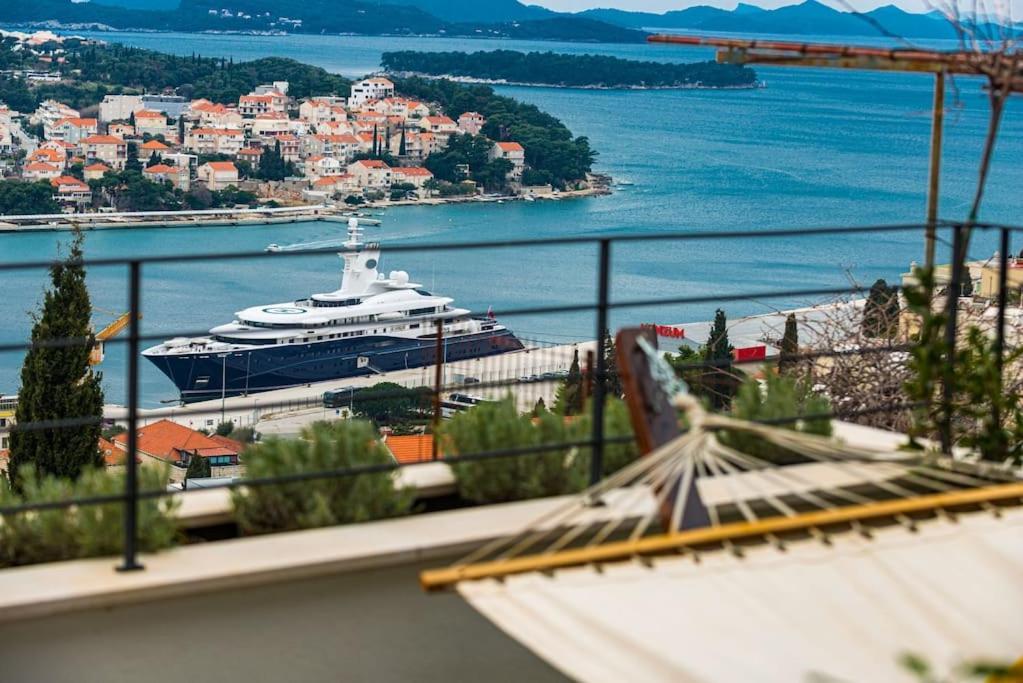 Walking Distance Old Town 120M2,Garden,View,Garage Apartment Dubrovnik Luaran gambar